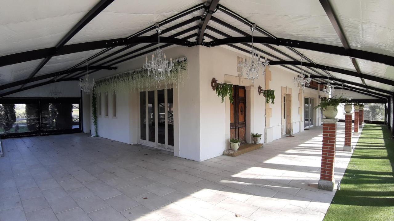 Mas Du Versadou, Dans Un Espace Naturel Protege, Piscine Couverte Chauffee Toute L'Annee, Spa Et Salle De Jeux Saint-Gilles  Exterior photo