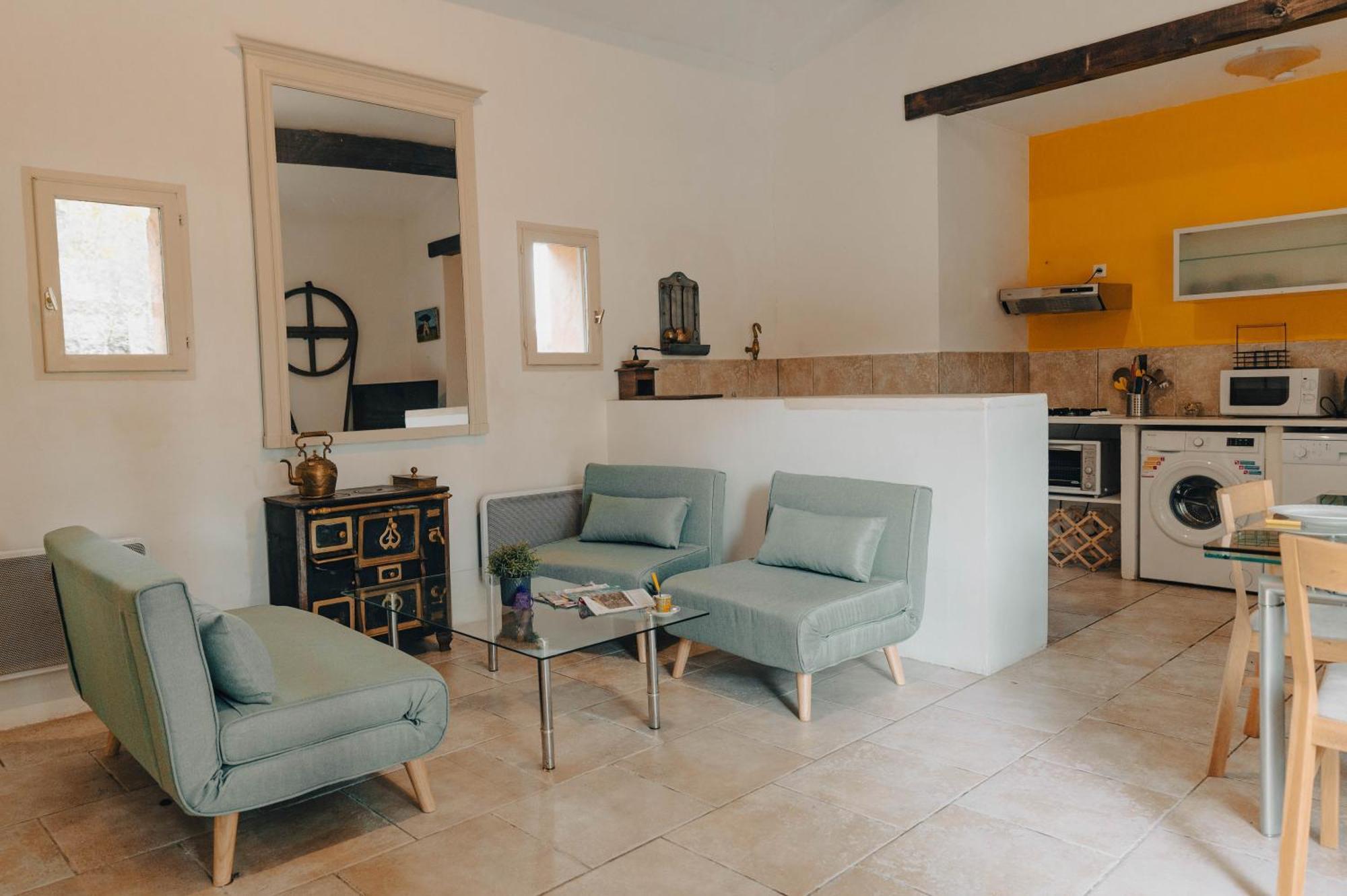 Mas Du Versadou, Dans Un Espace Naturel Protege, Piscine Couverte Chauffee Toute L'Annee, Spa Et Salle De Jeux Saint-Gilles  Room photo